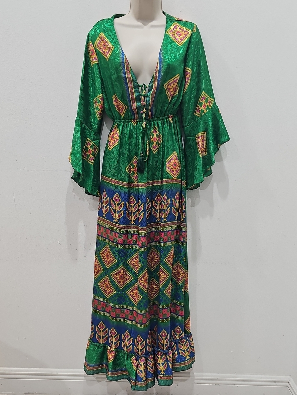 MT Collection Maxi silk dress size Green Bohemian Maxi Dress with Tassel Tie